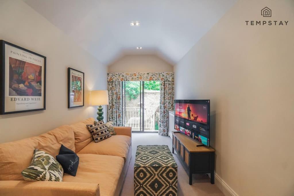 The Long Walk: 3Bed & Garden Villa Windsor Bagian luar foto
