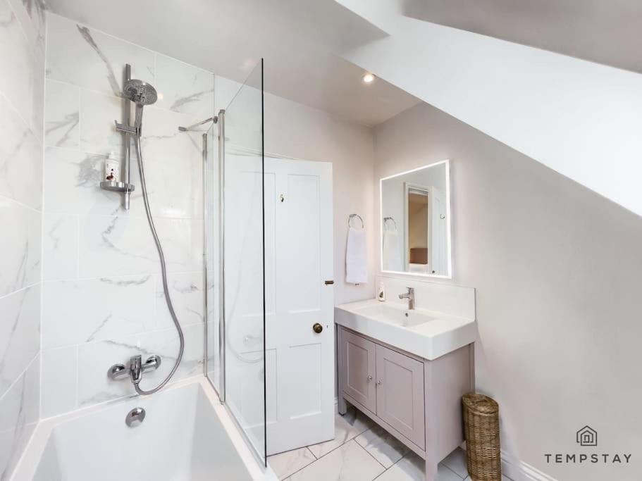 The Long Walk: 3Bed & Garden Villa Windsor Bagian luar foto